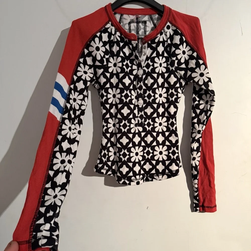 FP Movement Women's Kick Off Printed Layer Top Aspen Onyx Size Small